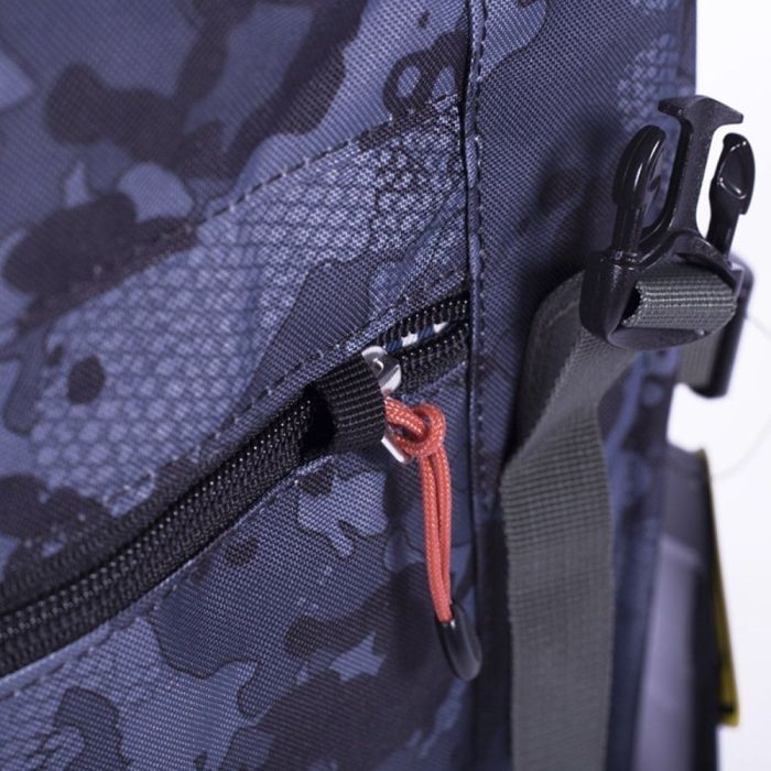 Рюкзак туристический Pacsafe Slingsafe LX450 backpack чорний-камуфляжний (45320802) изображение 4