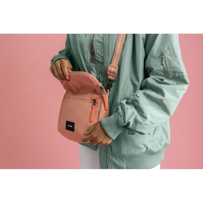 Сумка Pacsafe GO Saddle Crossbody Мятная (35140528) изображение 10