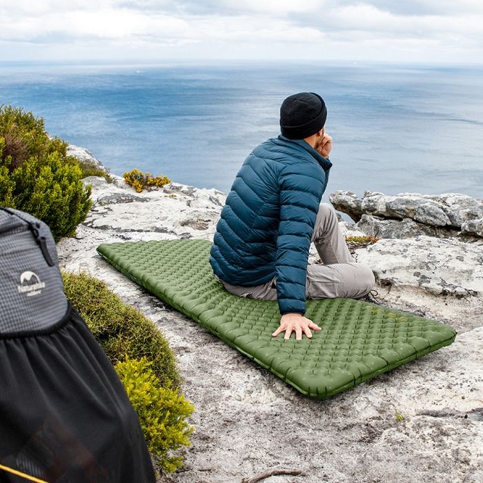 Туристический коврик Naturehike CNK2450WS014 196х64х8 см зелений (6976023926778) изображение 7