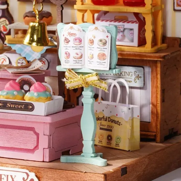 Конструктор Robotime Rolife дерев'яний 3D Магазин пончиків Sweetie's (DS051) изображение 6