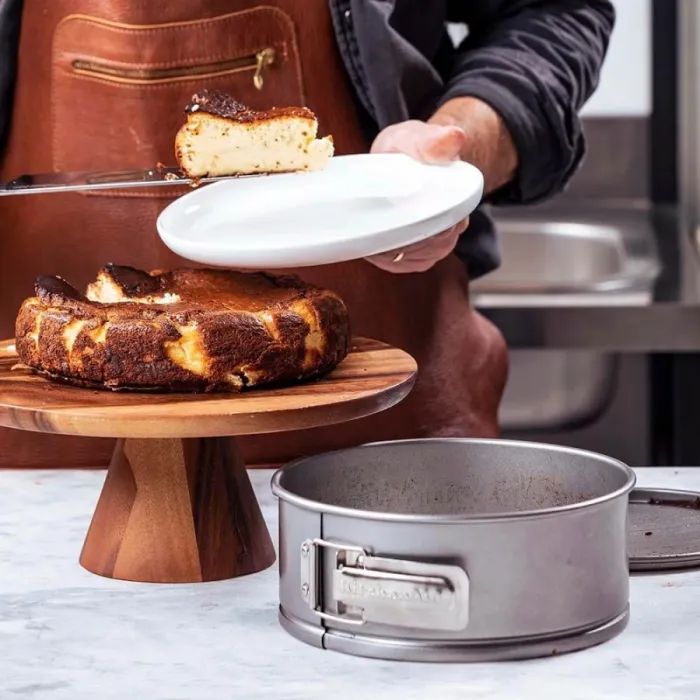 Форма для випікання KitchenAid роз'ємна 20 см (CC006069-001) зображення 6