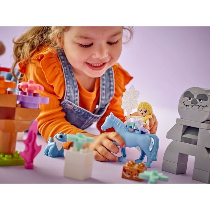 Конструктор LEGO DUPLO Disney Эльза и Бруни в Зачарованном лесу 31 деталь (10418) изображение 6