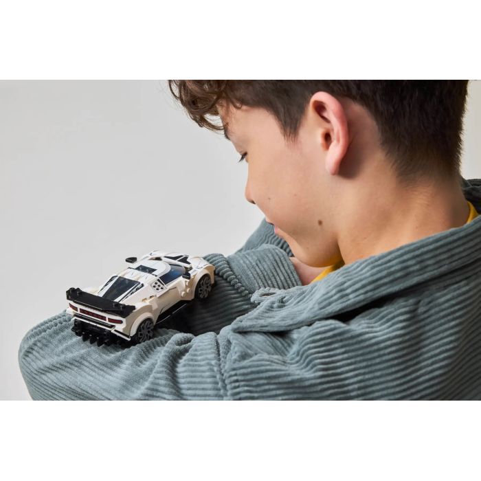 Конструктор LEGO Speed Champions Спортивний гіперкар Bugatti Centodieci (77240) зображення 9