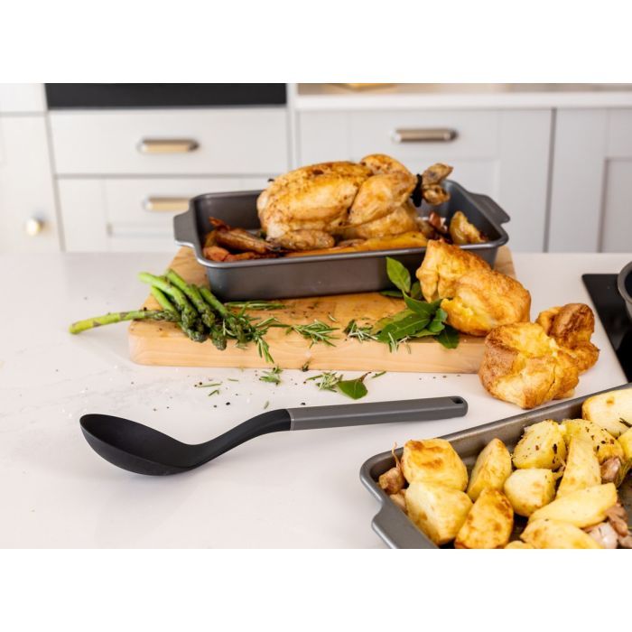 Ложка кухарська KitchenAid Classic для сервірування 34 см білий (KHA003OHPNG) зображення 3