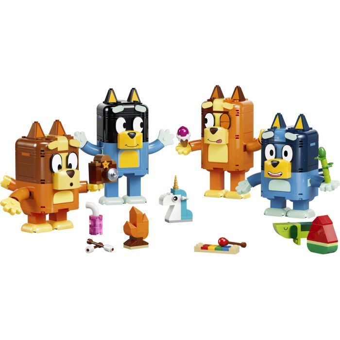 Конструктор LEGO Bluey Семья Блуи из кубиков (11217) изображение 2