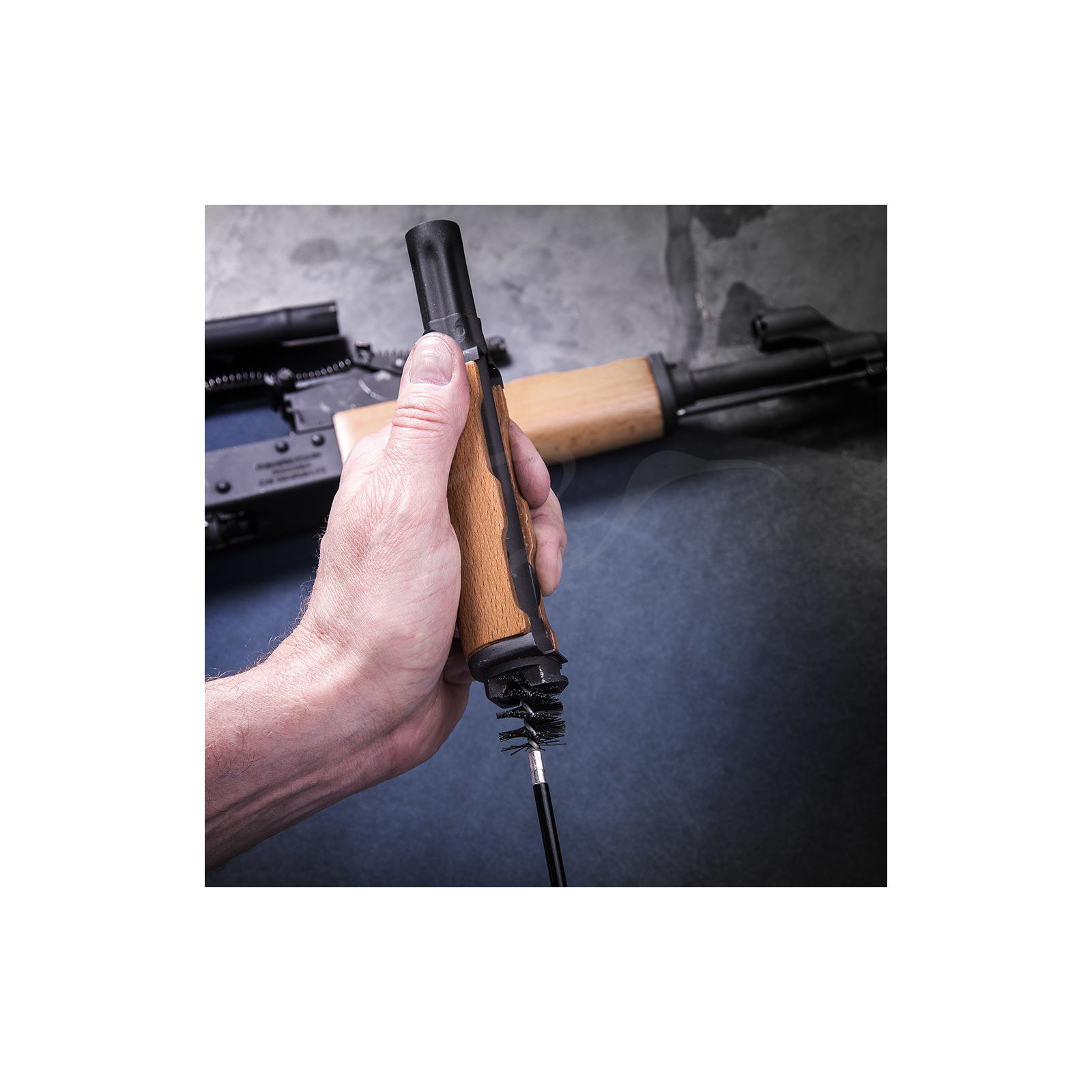 Набор для чистки оружия Real Avid Gun Boss AK47 Gun Cleaning Kit (AVGCKAK47) изображение 4