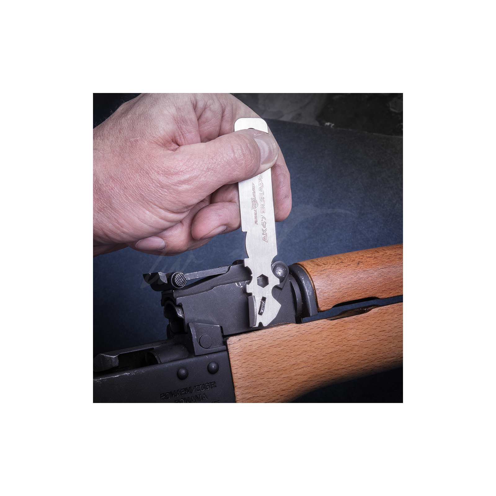 Набор для чистки оружия Real Avid Gun Boss AK47 Gun Cleaning Kit (AVGCKAK47) изображение 8