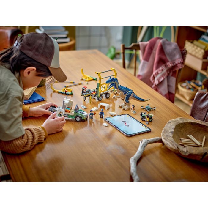 Конструктор LEGO Jurassic World Миссии динозавров: Грузовик для перевозки аллозавра (76966) изображение 11