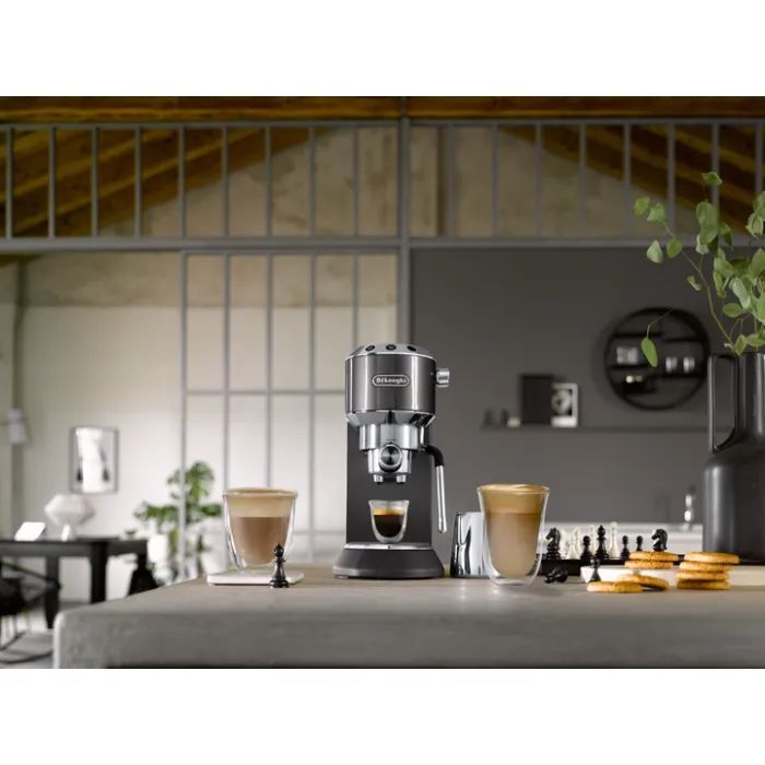 Рожковая кофеварка эспрессо DeLonghi EC 885 GY (Dedica Arte) изображение 11