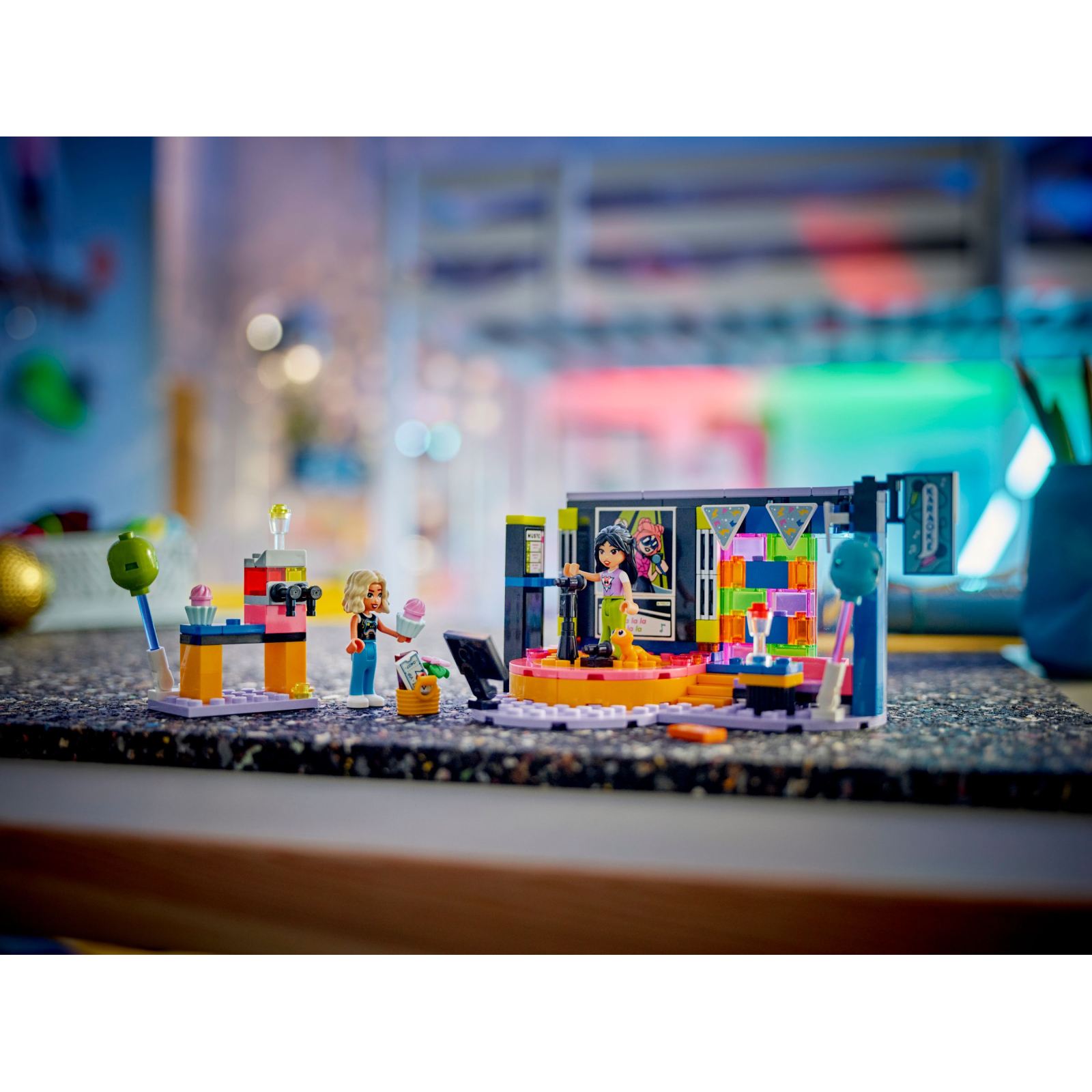 Конструктор LEGO Friends Караоке-вечеринка 196 деталей (42610) изображение 12