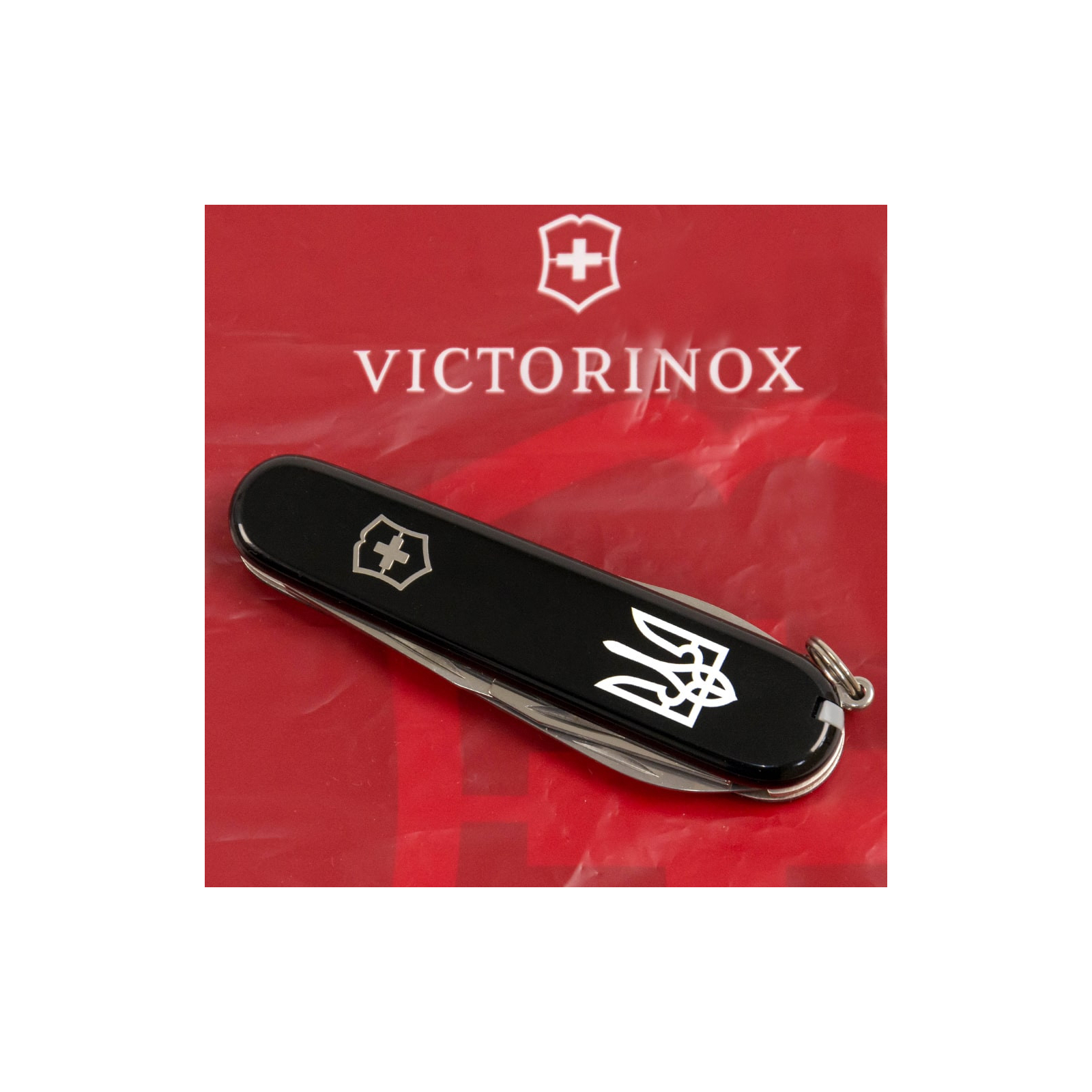 Нож Victorinox Spartan Ukraine Black "Великий Герб України" (1.3603.3_T0400u) изображение 2