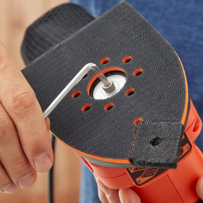 Шлифовальная машина Black&Decker 200 Вт, 8000-13000 об/мин, вес 1.58 кг (BEW200) изображение 4
