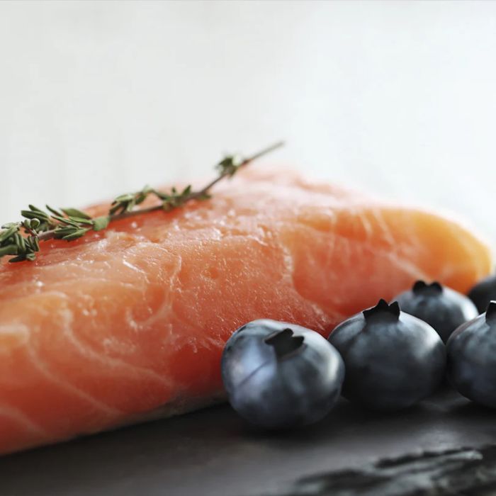 Консерви для собак Orygo Salmon and blackberry 400 г (8436586312282) зображення 2