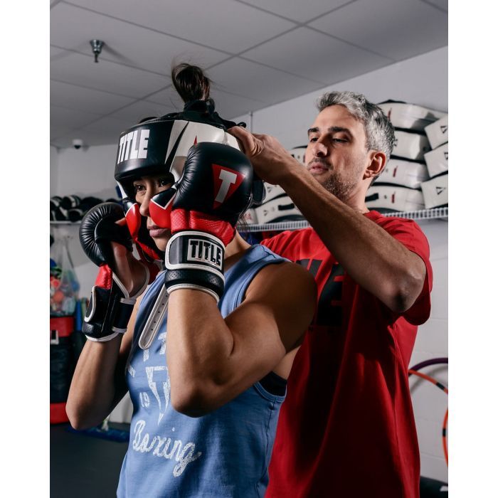 Боксерский шлем Title MMA Command Black/White/Red M (XCHGT M BK/WH/RD) изображение 5