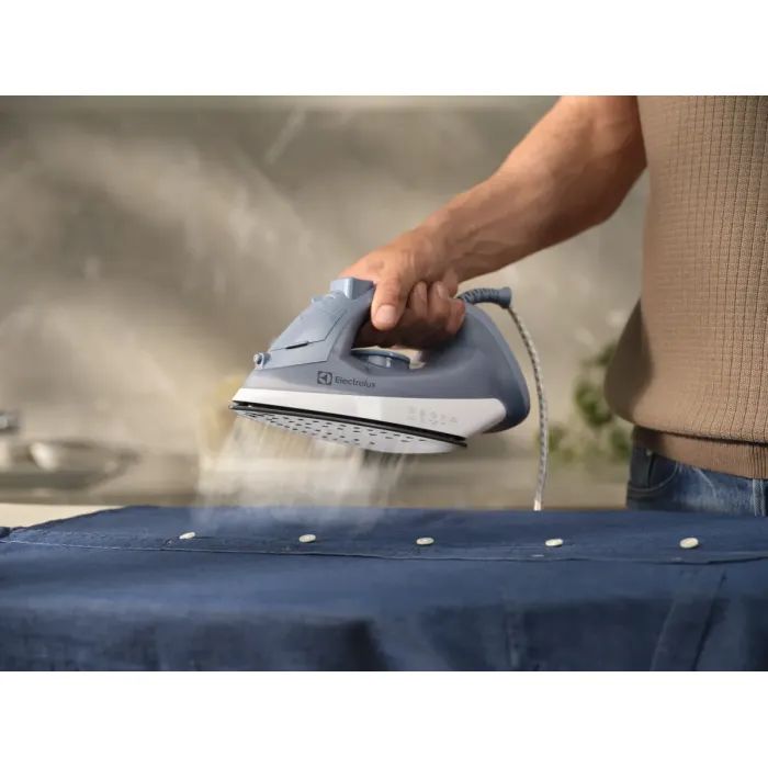 Утюг Electrolux E3SI1-2DB изображение 7