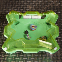 Волчок Hasbro Beyblade Набор Свич Страйк: стадион и волчок (E0722) изображение 5