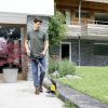Триммер садовый Karcher WRE 18-55 для удаления сорняков (без АКБ и ЗУ) (1.445-244.0) изображение 7