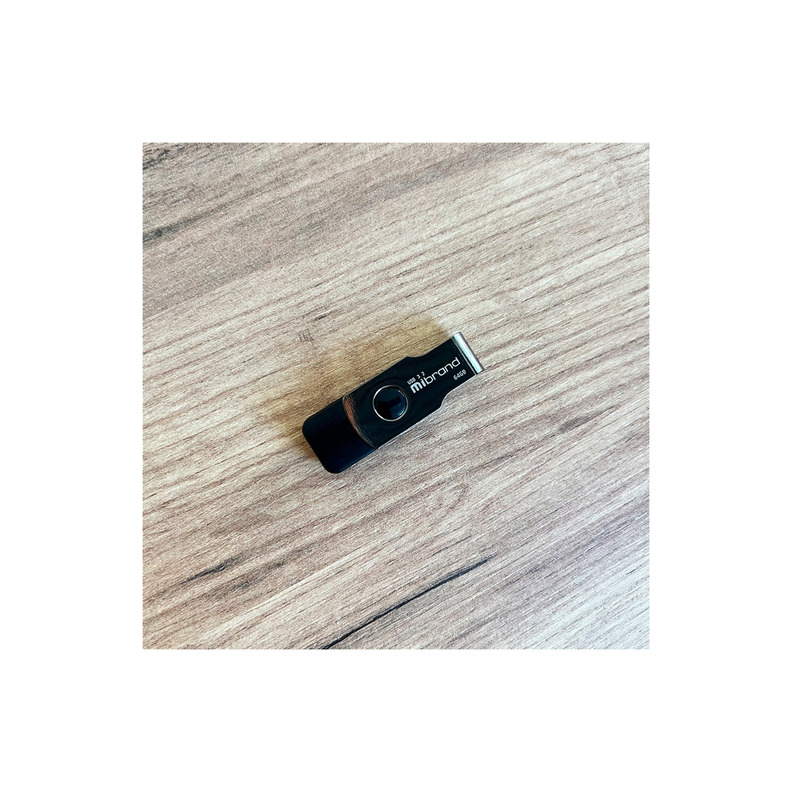 USB флеш накопитель Mibrand 64GB Lizard Black USB 3.2 (MI3.2/LI64P9B) изображение 2