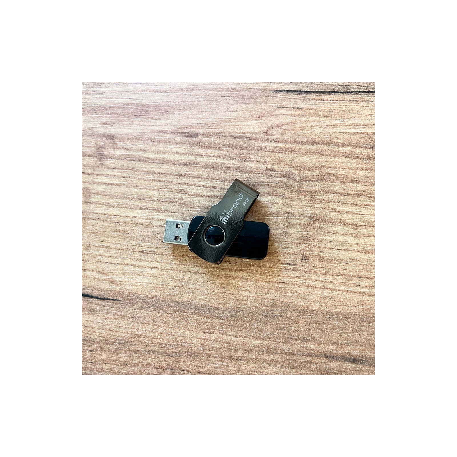 USB флеш накопитель Mibrand 64GB Lizard Black USB 3.2 (MI3.2/LI64P9B) изображение 3