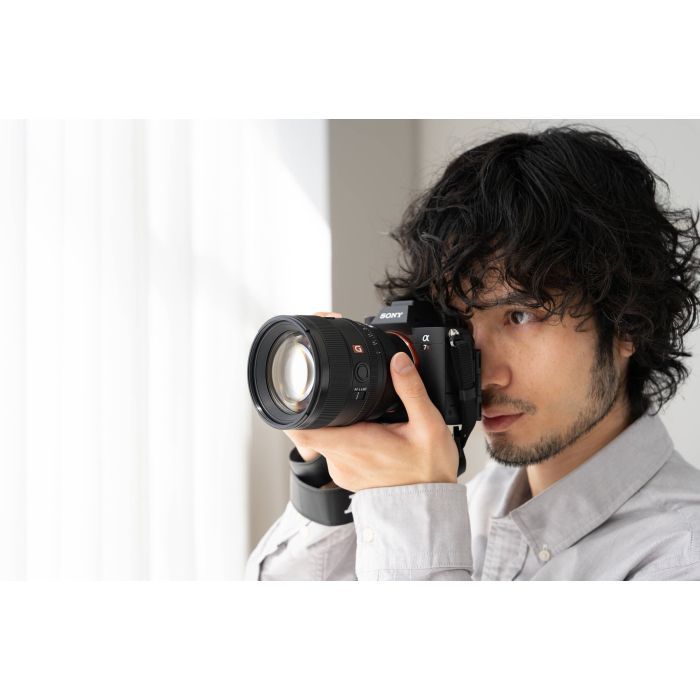 Об'єктив Sony 85mm f/1.4 GM II для NEX FF (SEL85F14GM2B.SYX) зображення 7