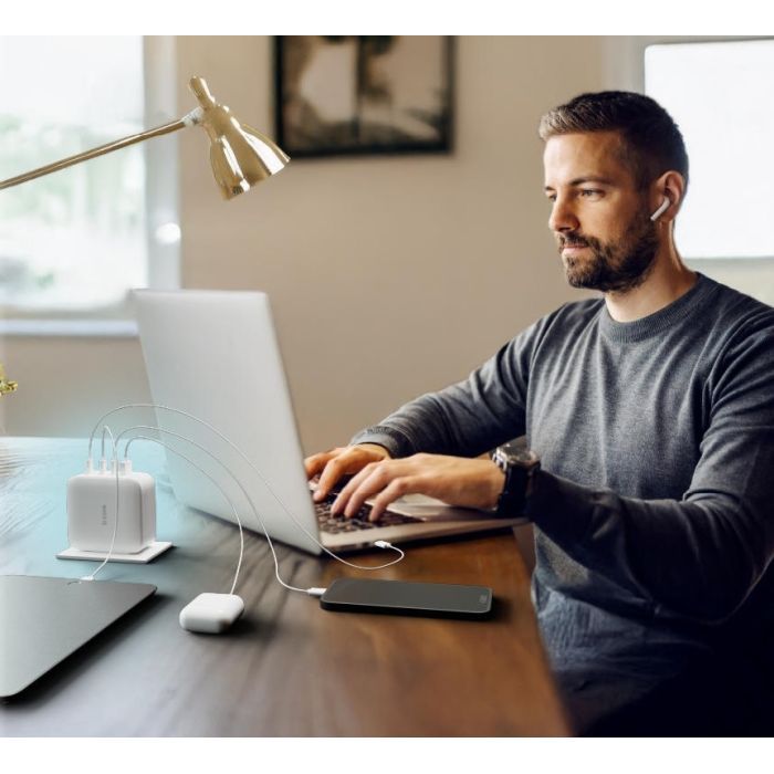 Зарядное устройство D-Link 3xUSB-C + 1xUSB PD140W GaN white (DCF-141) изображение 3