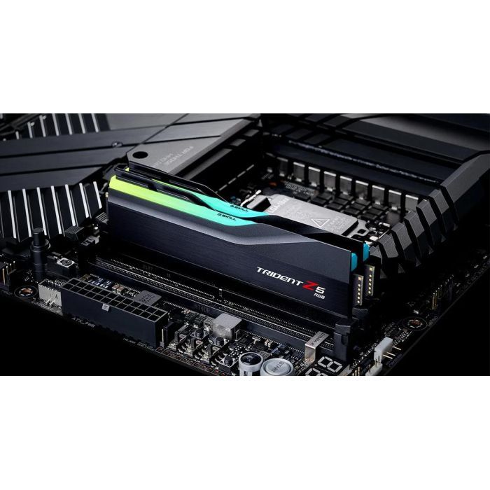 Модуль памяти для компьютера DDR5 32GB (2x16GB) 6400 MHz Trident Z5 RGB G.Skill (F5-6400J3039G16GX2-TZ5RK) изображение 5