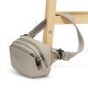 Сумка-бананка Pacsafe V Hip Pack бежевий (60141237) зображення 6