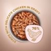 Вологий корм для кішок Club 4 Paws Selection Плюс Смужки з куркою в соусі 85 г (4820215368094) зображення 2