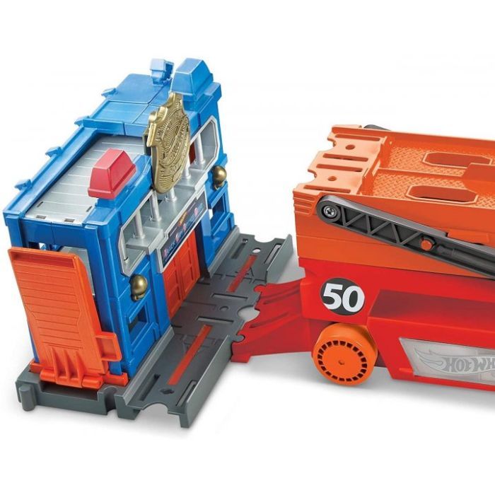 Игровой набор Hot Wheels Грузовик-транспортер (GHR48) изображение 12