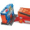 Игровой набор Hot Wheels Грузовик-транспортер (GHR48) изображение 12