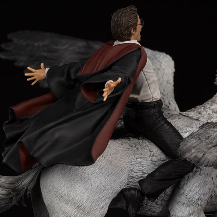 Статуэтка Iron Studios Harry Potter Harry Potter and Buckbeak (WBHPM41021-10) изображение 6