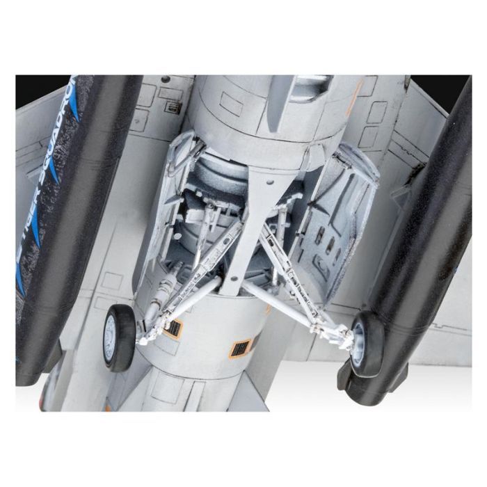 Сборная модель Revell Самолет F-16D Tigermeet 2014 уровень 4, 1:72 (RVL-03844) изображение 7