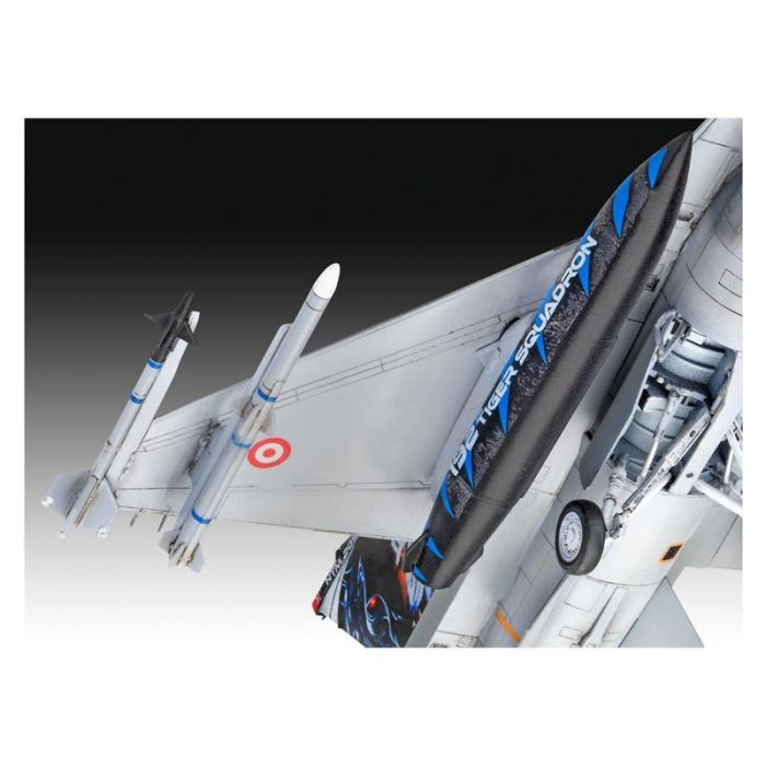Сборная модель Revell Самолет F-16D Tigermeet 2014 уровень 4, 1:72 (RVL-03844) изображение 8