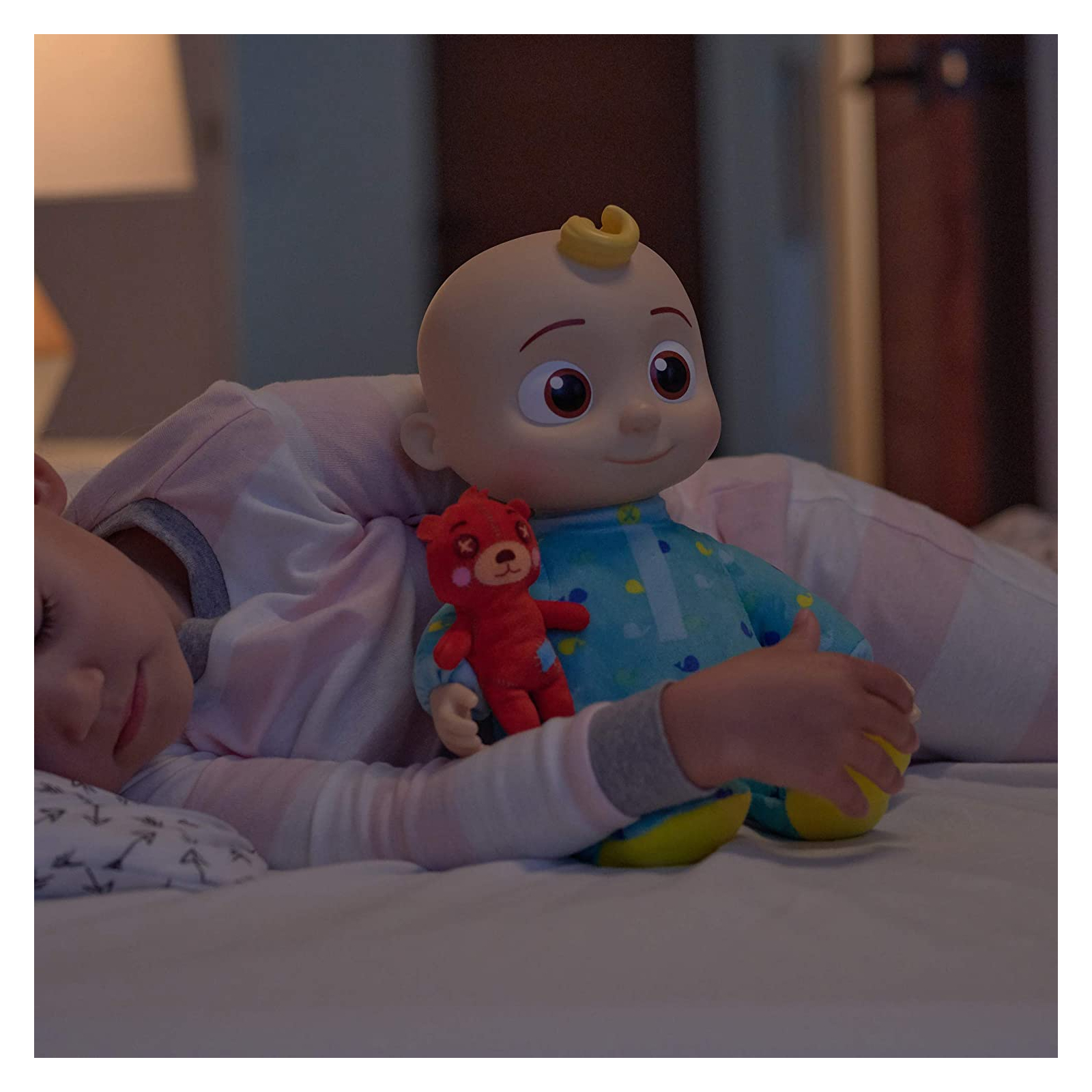 Інтерактивна іграшка CoComelon Roto Plush Bedtime JJ Doll Джей Джей зі звуком (CMW0016) зображення 11