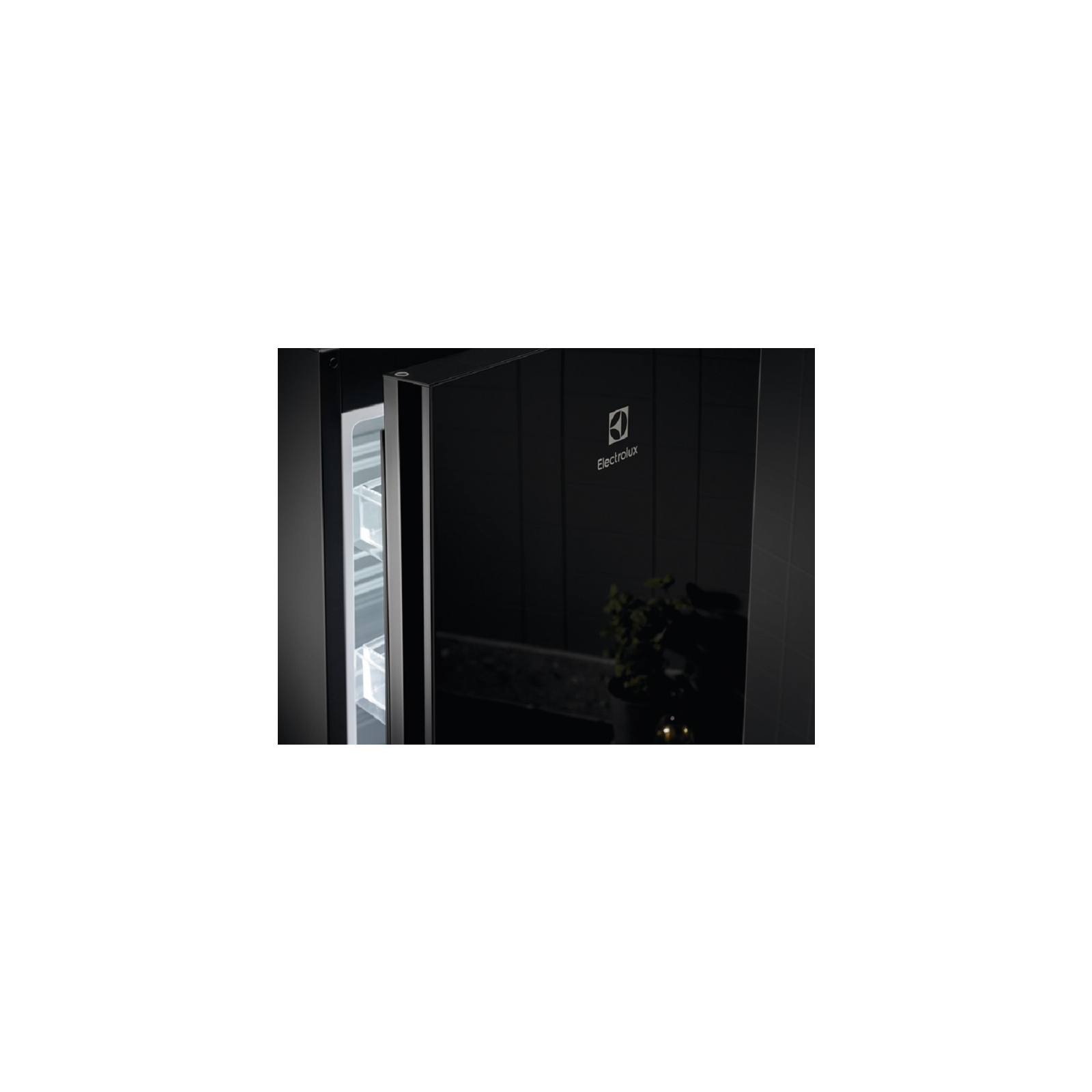 Холодильник Electrolux RNT7ME34K1 изображение 4