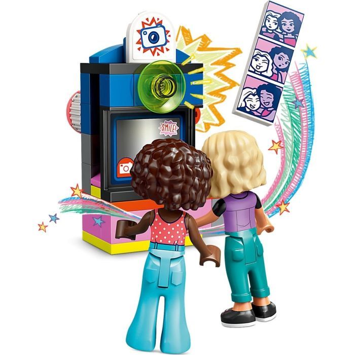 Конструктор LEGO Friends Парикмахерская и магазин аксессуаров (42662) изображение 6