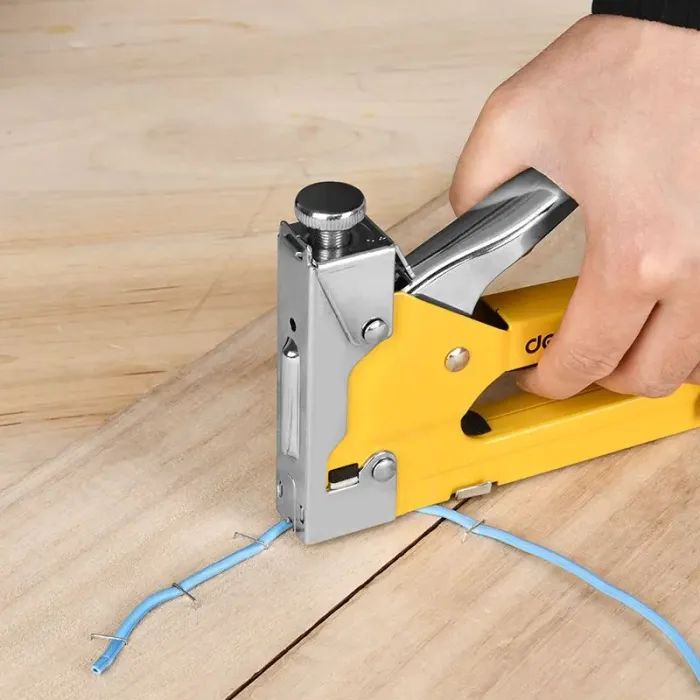 Степлер строительный Deli EDL238003 изображение 2